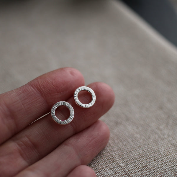 Silver hammered link stud earrings, Everyday silver earrings designed and handmade in Aberdeen