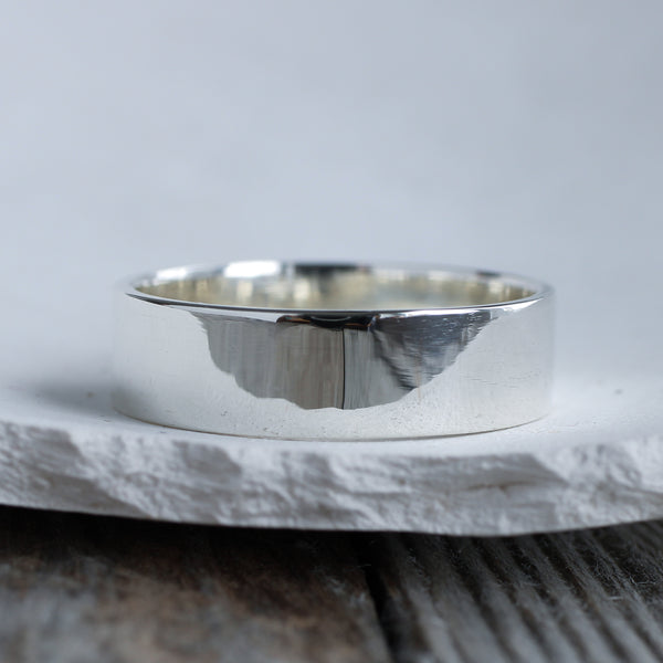Polished silver ring