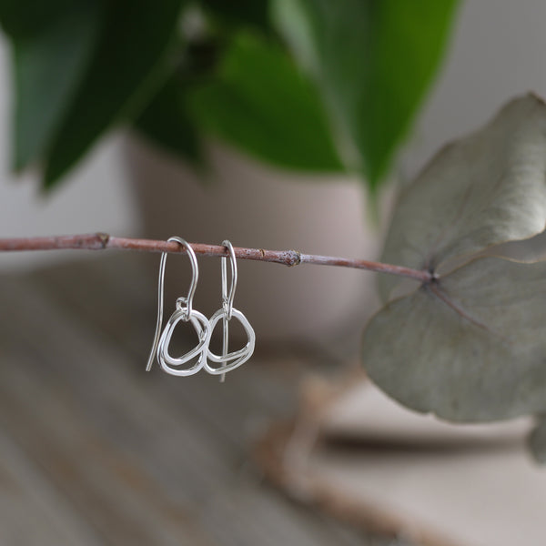 Open drop earrings