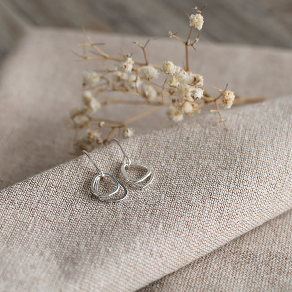 Open drop earrings