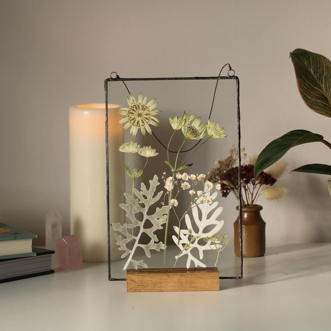 Botanical frame - Pressed Summer flowers