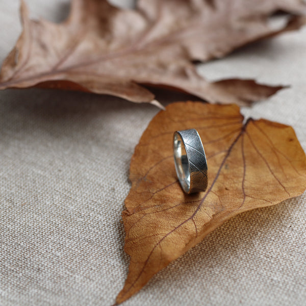 Leaf imprint ring