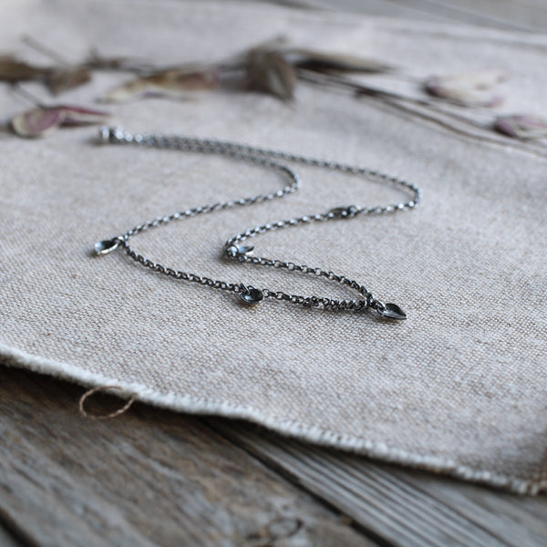 Leafline necklace