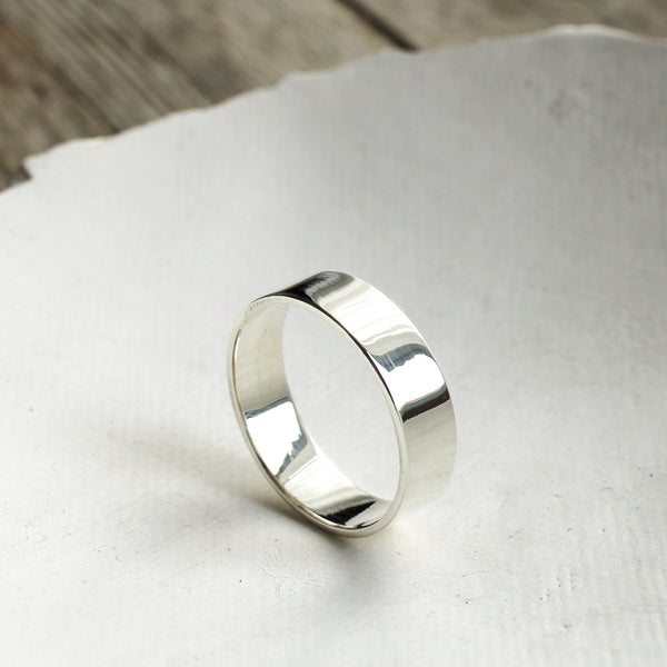 Polished silver ring