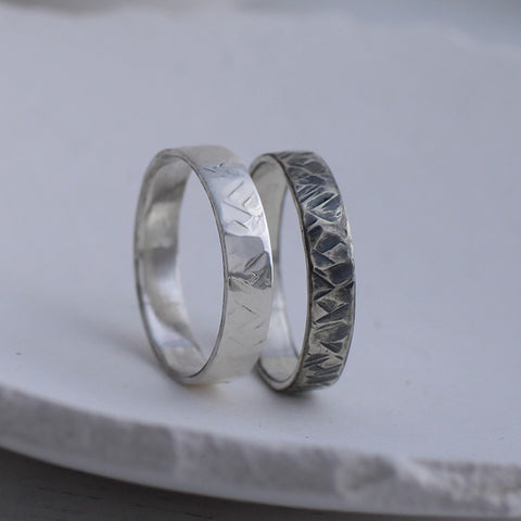 Checked texture silver rings
