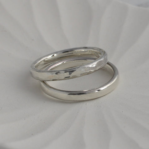 Smooth band ring - oval profile hammered or polished